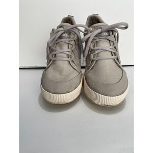 Sorel women’s Size 7 Waterproof Natural Rubber Out and About Canvas Sneaker